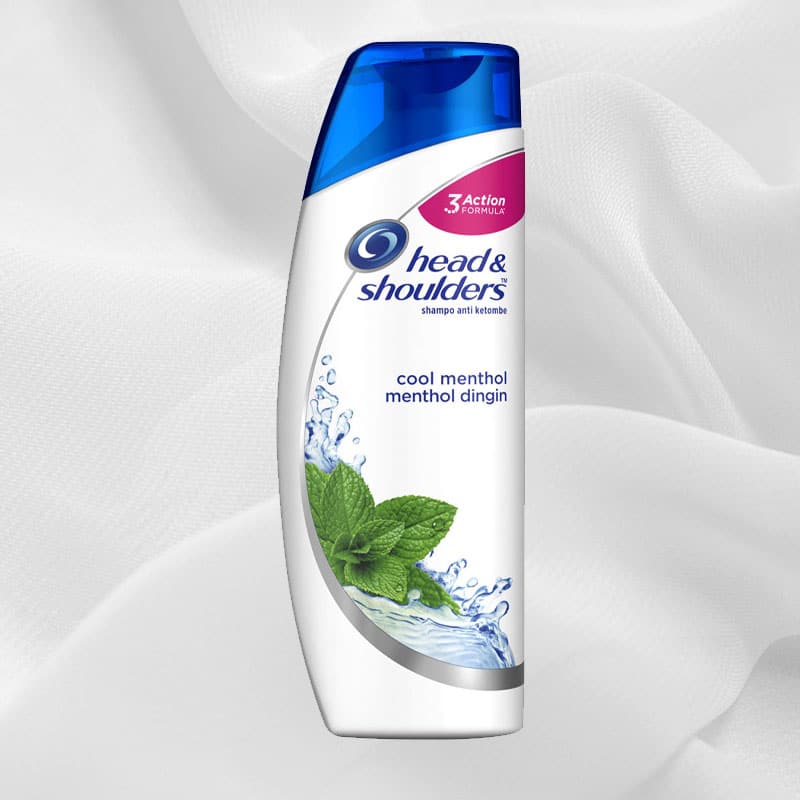 1701606674_Head202620Shoulders20shampoo20Menthol20Dingin2016020ml.jpg Head & Shoulders shampoo Menthol Dingin 160 ml - Gambar 1