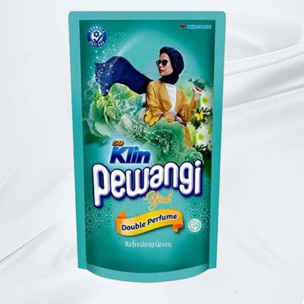 SoKlin Pewangi Hijab Refreshing Garden 800ml
