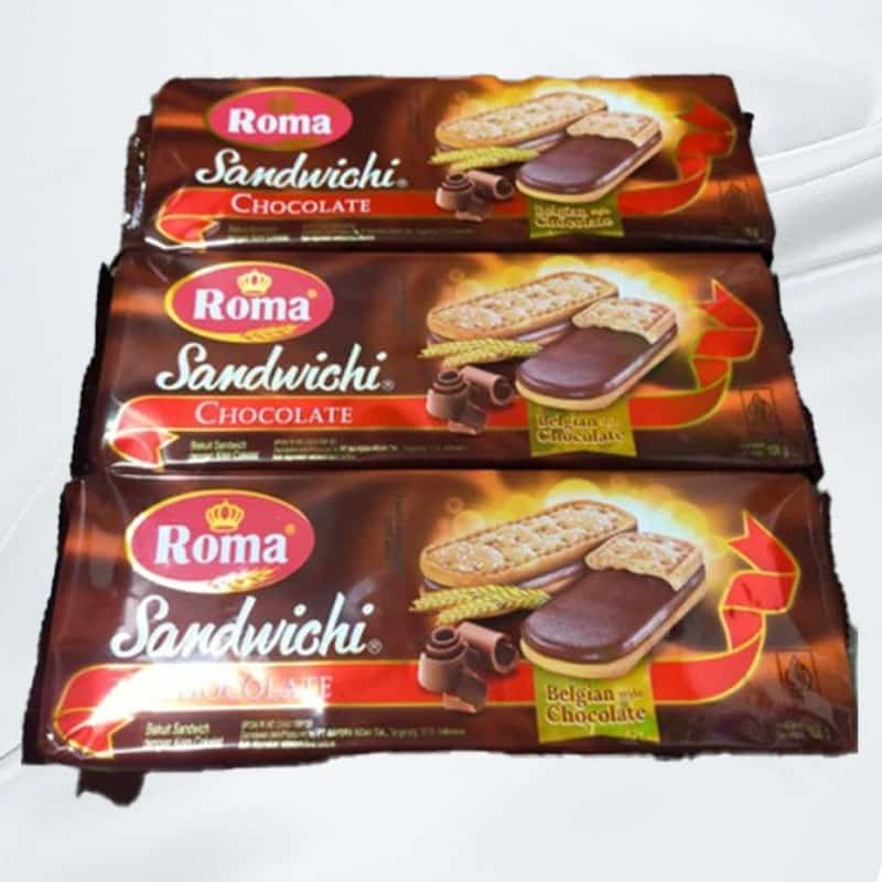 1701626437_Roma20Sandwich20Chocolate20108gr.jpg Roma Sandwich Chocolate 108gr - Gambar 1